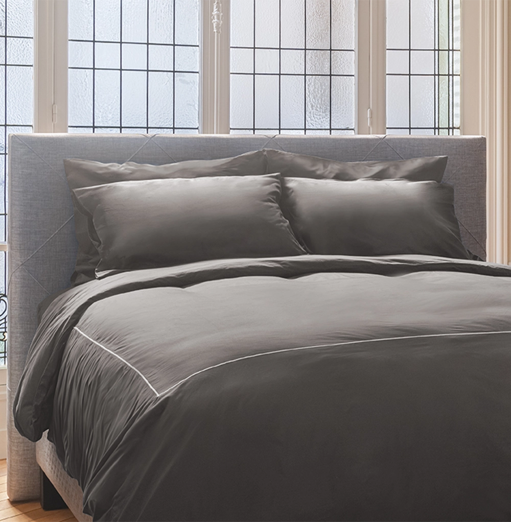 Sateen Bed & Bedding Set