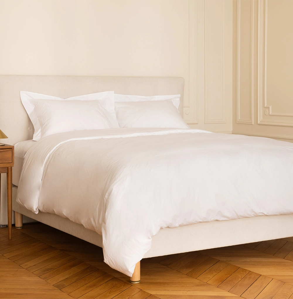 Signature Bed & Bedding Set