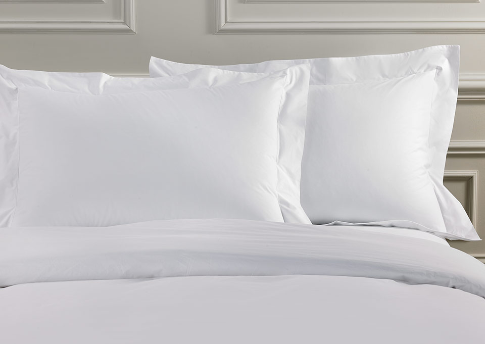 White Sateen Pillow Shams YMAL0