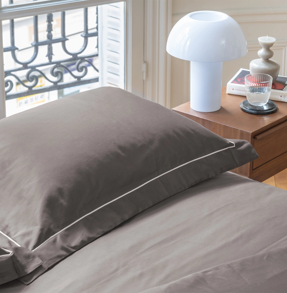 Sateen Duvet Cover & Pillow Shams Sets