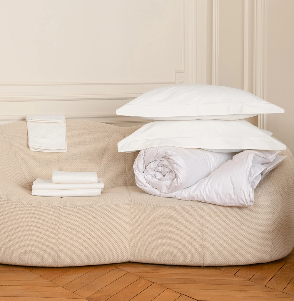 Sofitel Bed™ & Signature Bedding Set