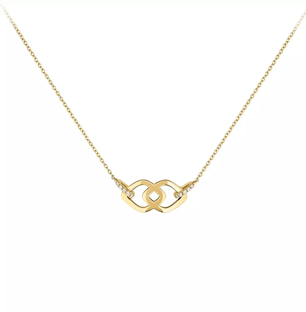 White Diamond & Gold Pendant Necklaces