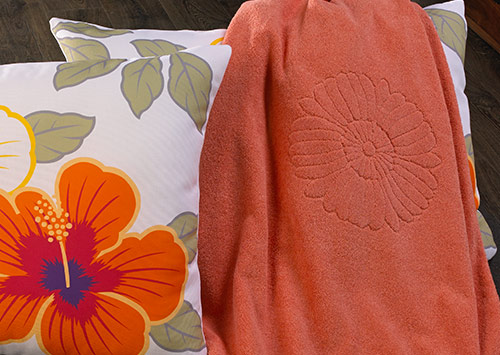 https://na.sofitelboutique.com/images/products/thmb/sofitel-boutique-coral-beach-pool-towel-so-210-kt-pb_thmb.jpg